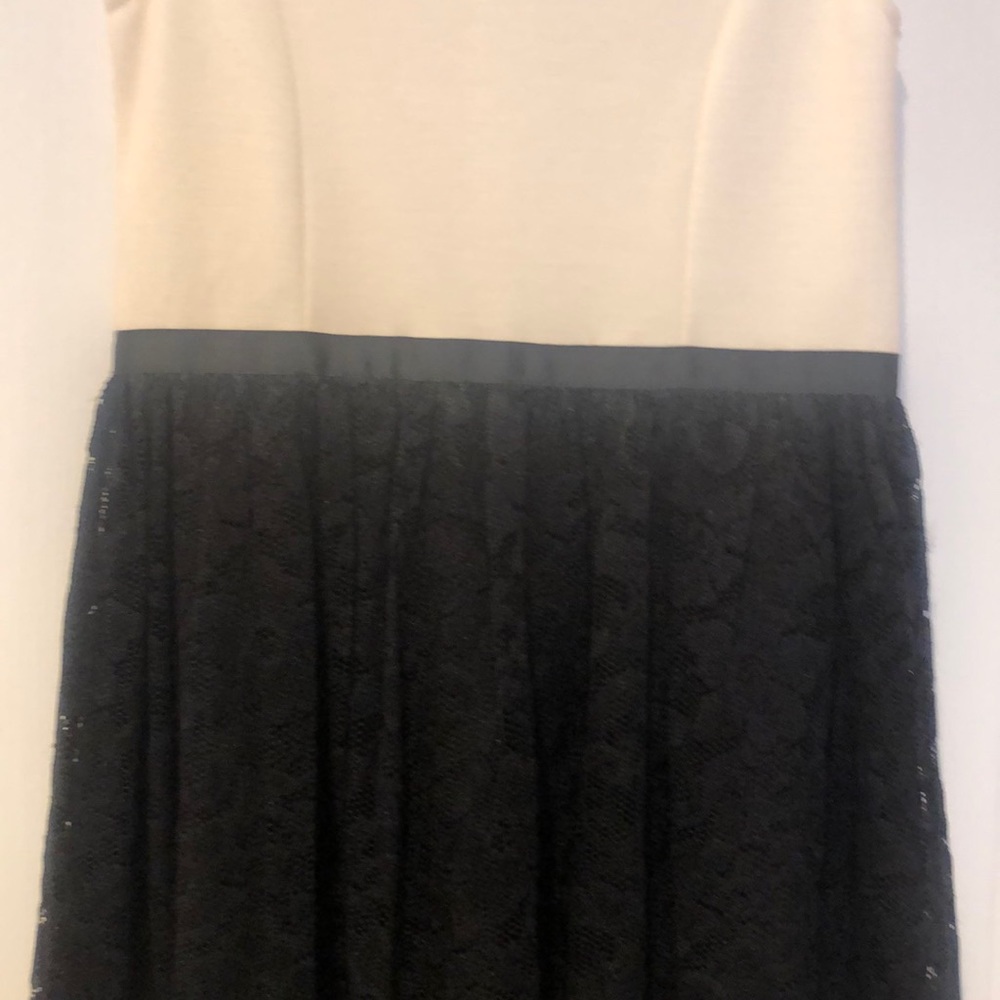 Dress - Picture 3 of 5